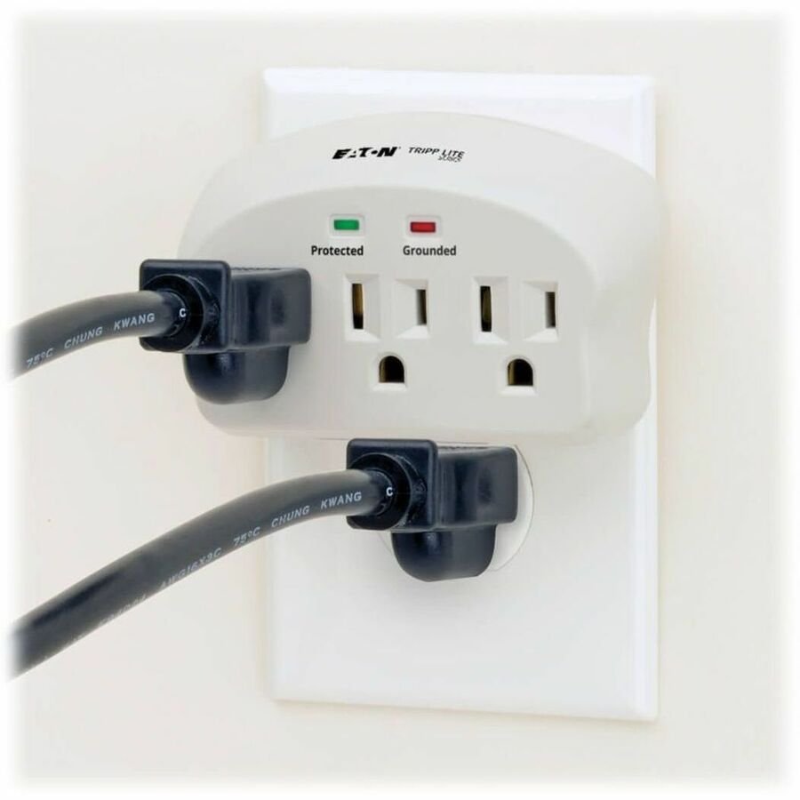 Eaton Tripp Lite SK3-0 3-Outlet Direct Plug-In Surge Protector, 660J, 120V - Image 3